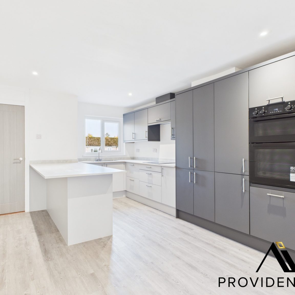 CAM03867G0-PR0043-STILL003